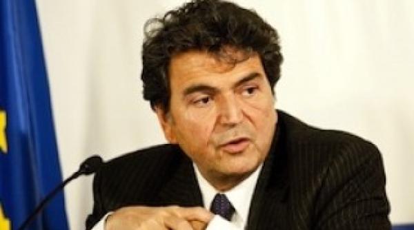 deputat francez romania este o secatura de stat