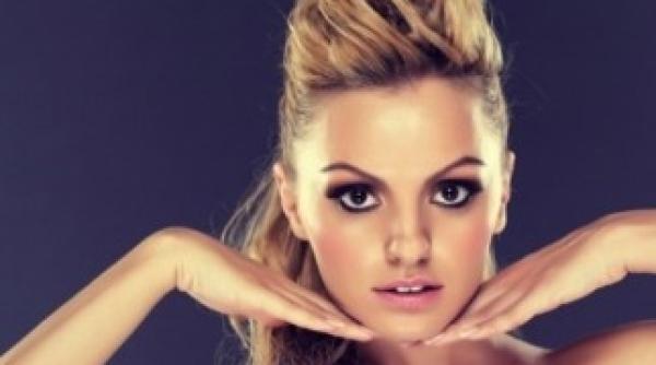 alexandra stan implicata intr un accident rutier