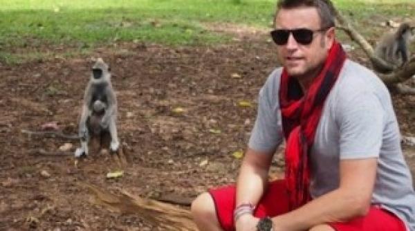 catalin botezatu amenintat cu mitraliera in vacanta