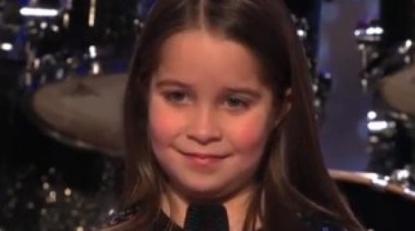 o fetita cu chip angelic a infricosat juriul unui concurs de talente