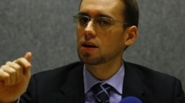 chiuariu considera ca blaga da dovada de demagogie vezi motivul