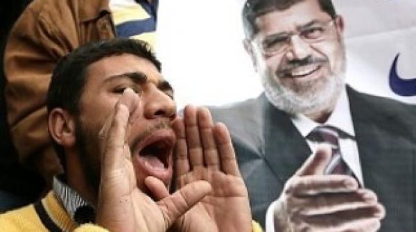 egiptul proteste fara precedent cairo fredoneaza caderea lui morsi