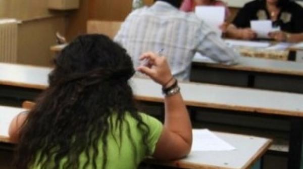 bacalaureat 2013 o eleva acuza ca a fost scoasa din examen pentru ca nu a dat spaga