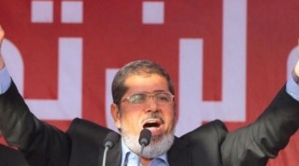 presedintele mohamed morsi cere armatei sa isi retraga ultimatumul