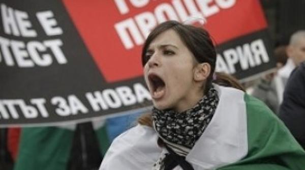 urmareste cineva ce se intampla in bulgaria