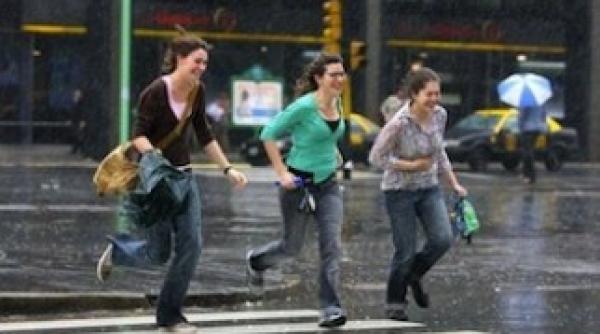 vremea devine instabila in intreaga tara vezi prognoza