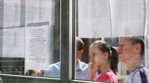 inscrierea la licee a fost amanata din cauza suspiciunii de frauda