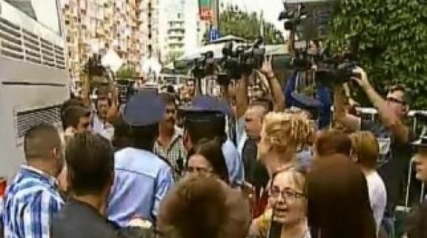 institutiile statului se contrazic parchetul il contrazice pe stroe