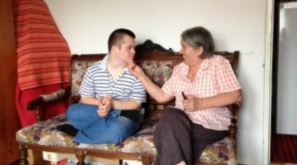 cum l au batjocorit pe handicapatul cu sindrom down greco catolicii