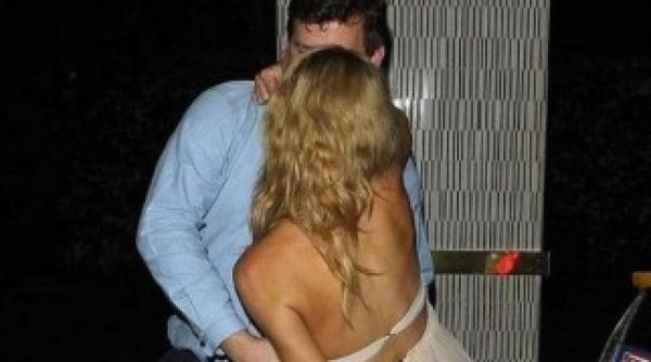 o actrita celebra mama a doi copii surprinsa in ipostaze jenante