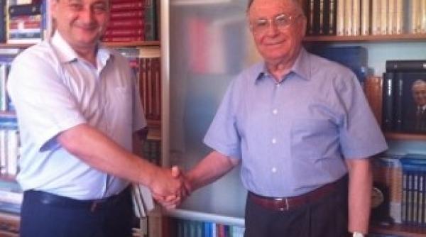 iliescu saluta aparitia unei forte de stanga romanesti in moldova