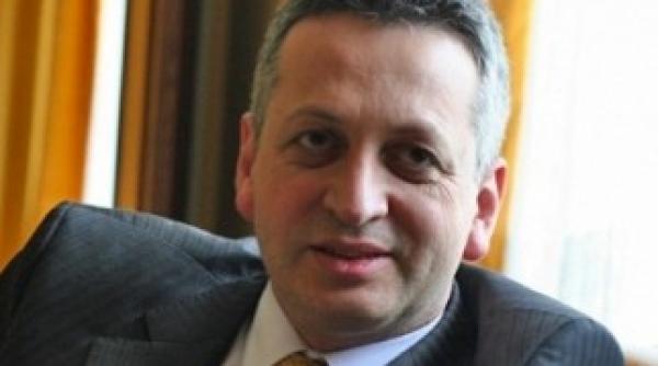 fenechiu pentru basescu nu e cazul ca ponta sa ramana interimar la transporturi