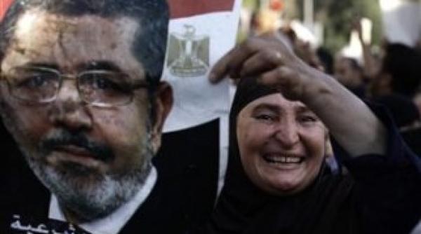franta cere eliberarea prizonierului politic mohamed morsi
