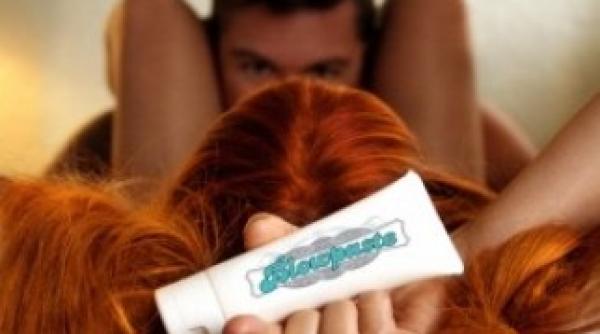 metoda incredibila pentru a combina spalatul dintilor cu sexul oral