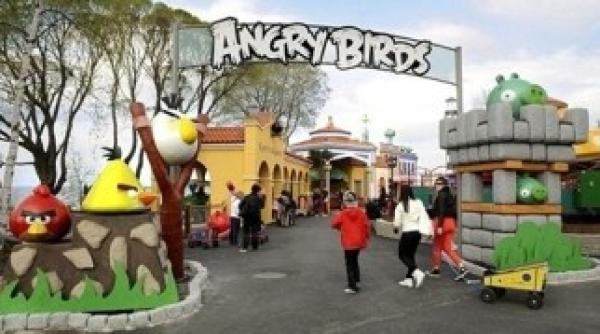 parc tematic angry birds din octombrie