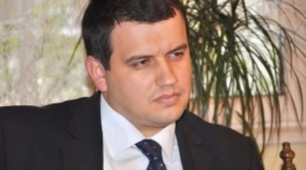 tomac il ameninta pe ponta cu plangere penala