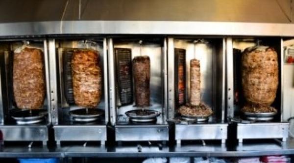 cum prezinta israelul gaza soare plaja si mall uri dupa lanseaza raiduri