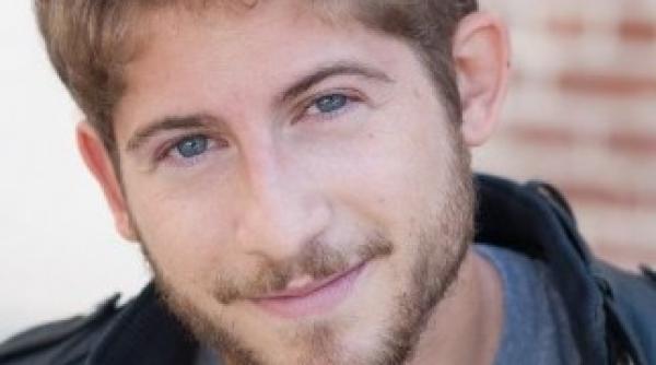 cum arata la 24 de ani actorul din singur acasa 3