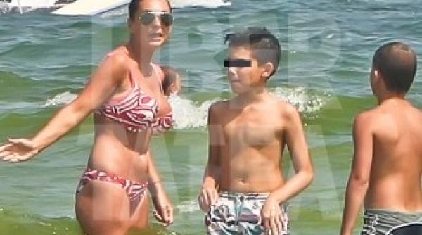 tariceanu are o sotie extrem de voluptoasa uit o la mare