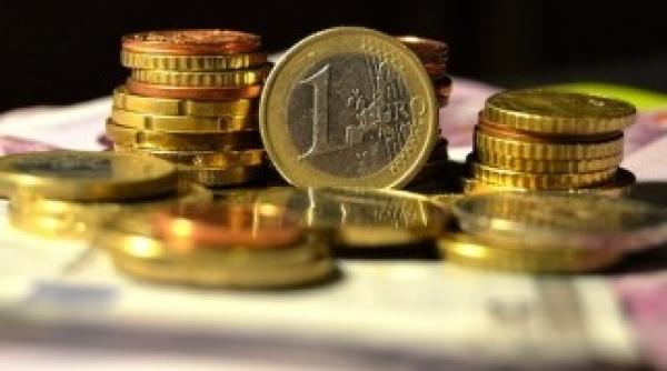 a mutat fabrica pe furis in timp ce angajatii erau in concediu