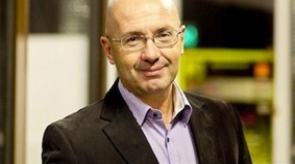 adrian anghel un deputat sf am trait in viitor