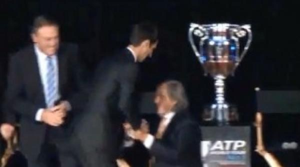 ilie nastase gest admirabil in fata gloriilor tenisului mondial video