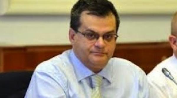 ponta trebuie sa aleaga intre manescu si sapunaru la transporturilor