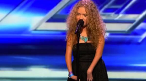 o fetita cu dizabilitati a uimit juratii de la x factor video