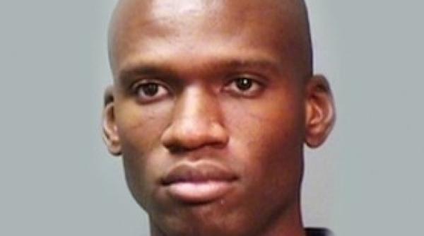 tragatorul din washington auzea voci si suferea de paranoia