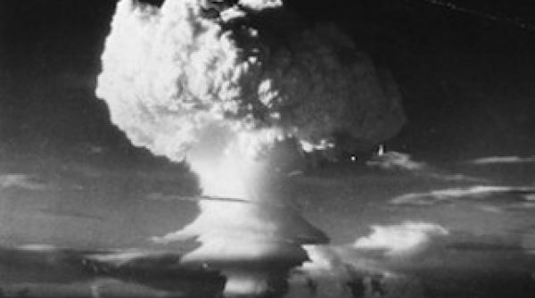 o bomba atomica aproape a explodat deasupra sua