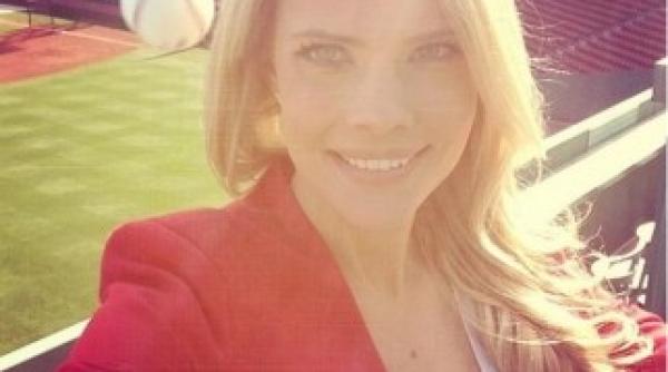 aceasta tanara sexy si a facut poza cu o secunda inainte de dezastru