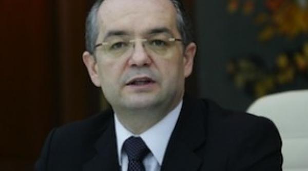 emil boc inchiderea unui post de televiziune un atac la democratie