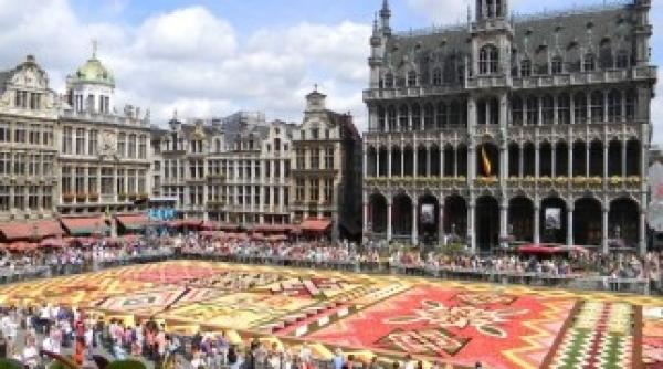 top cele mai plicitsitoare orase pentru turisti