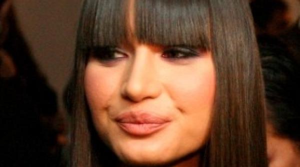 eba nu cumva ponta ar trebui sa demisioneze repejor