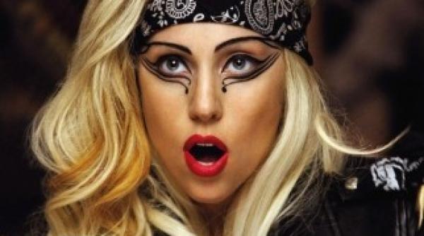 lady gaga ar putea deveni primul artist care va canta in spatiu