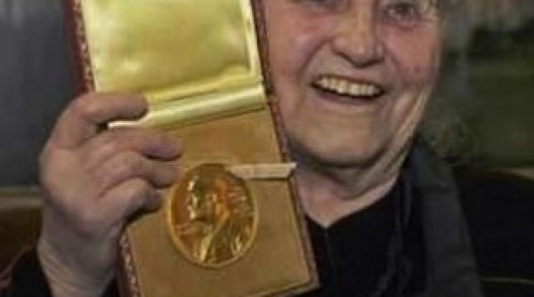 doris lessing cea mai in varsta laureata a premiului nobel a murit