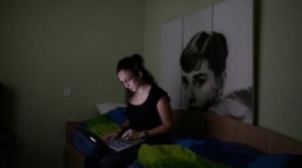 tanar educat caut slujba o tragedie europeana