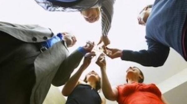 sf nicolae este aniversat de peste 800 000 de romani