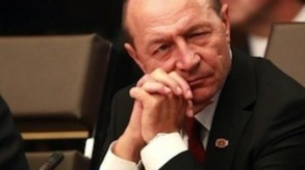 basescu cel mai bine e sa nu furi statul sa cumperi de la privati