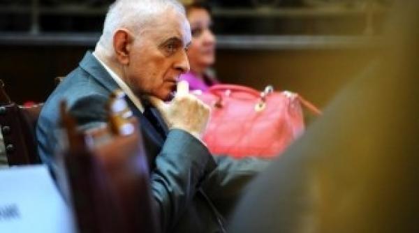 bnr va tine secret raportul privind creditul familiei basescu de la cec