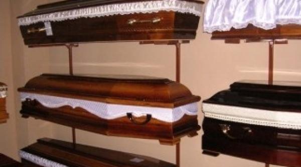 afacere pe oameni morti cat era spaga pentru un decedat