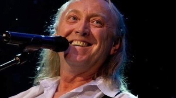 de ce nu va canta stefan hrusca colinde anul acesta romania