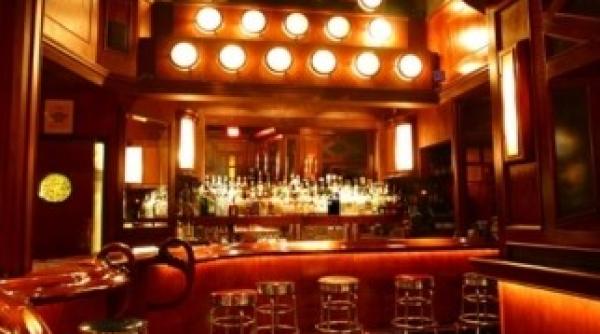 bancul zilei un ardelean face furori intr un bar din new york