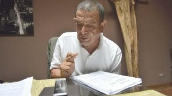 un roman cere azil politic costa rica spune ca ar fi condamnat la moarte romania