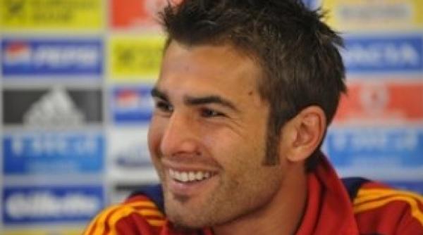 adrian mutu va fi prezentat marti la petrolul pe stadionul ilie oana