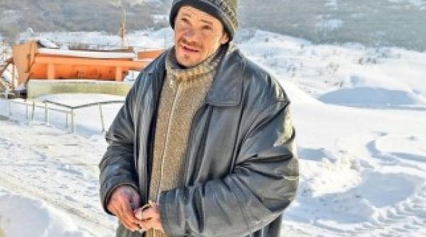 mananca ce primeste din mila dar firma sa