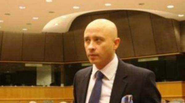 bodu ironic pe facebook stiu nu ati auzit de el