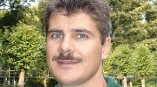 mobilizare fara precedent la radio romania 1000 de angajati vor sa scape de un membru al ca