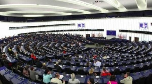 sondaj pan european socialistii bat ppe la europarlamentare