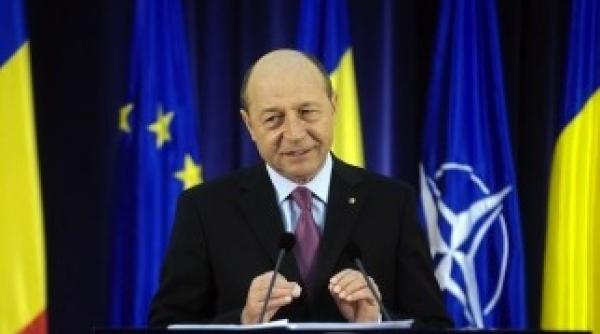 traian basescu declaratii de presa de la orele 1930